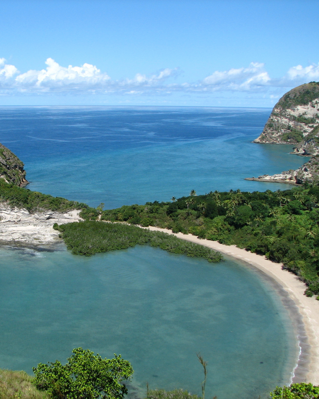 Plage des Roches Noires 